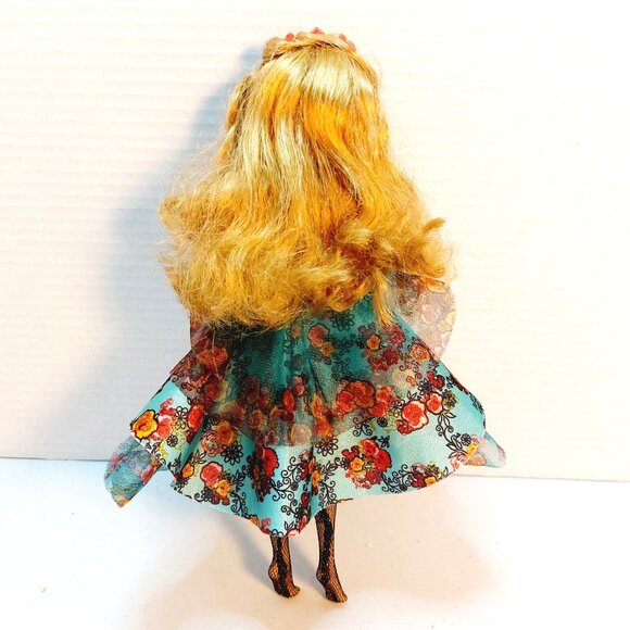 Ever After High Legacy Day Ashlynn Ella Doll-missing accessories - Picture 3 of 8